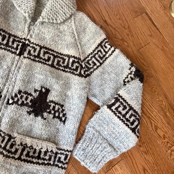 Vintage 1980’s Canadian Wool Gray and Black Zip-Front Wool Knit Sweater Jacket - Picture 4 of 10